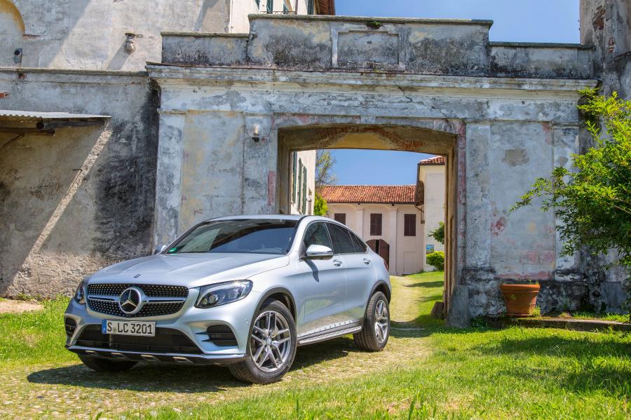 Mercedes-Benz GLC300 4Matic AMG Line Coupe 2016 года  (фото 24 из 26)